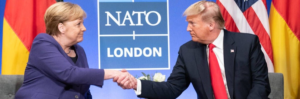 Angela Merkel und der scheidende US-Präsident Donald J. Trump 2019 in London. 