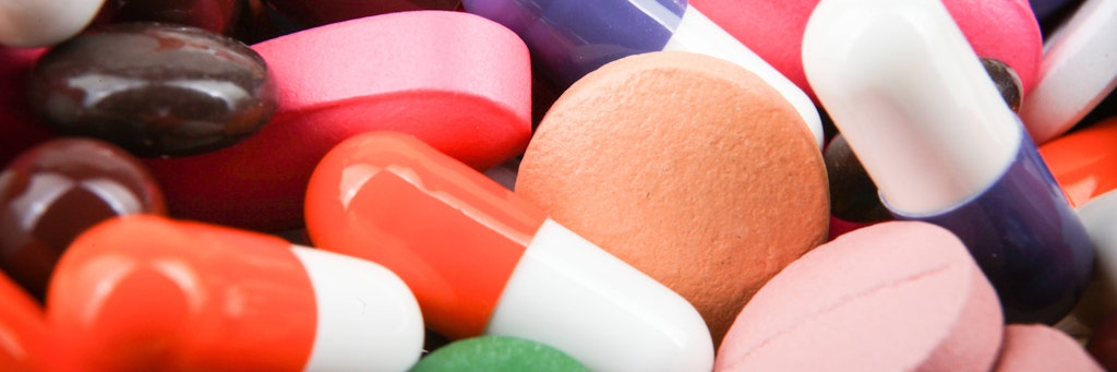 Verschiedene Tabletten und Pillen (Symbolfoto)