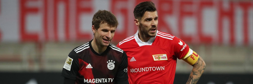 Thomas Müller und seine Bayern (l.) hatten beim 1. FC Union wenig zu lachen, Christopher Trimmel und Kollegen waren dem Sieg näher als der große Favorit. 