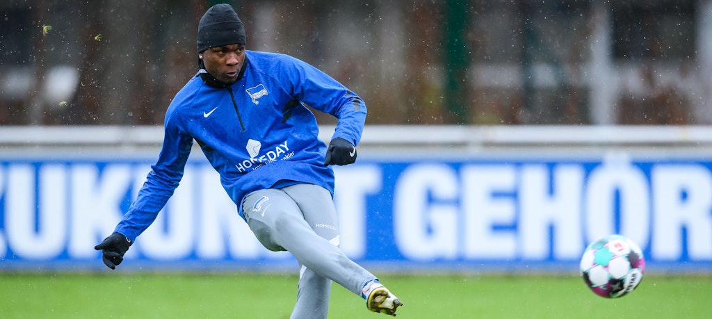 Übte für seine Köln-Rückkehr im Training eifrig das Toreschießen: Hertha-Stürmer Jhon Córdoba (27).