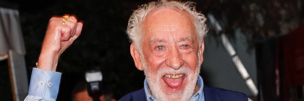 Schauspieler Dieter Hallervorden bei seinem 85. Geburtstag und der Premiere von „Gottes Lebenslauf“ im Schlosspark Theater.