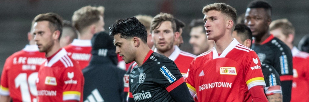 Bei einem hitzigen Wortgefecht sollen unschöne Worte gefallen sein. Nadiem Amiri (M.) soll dabei als „Scheiß Afghane“ beschimpft worden sein.