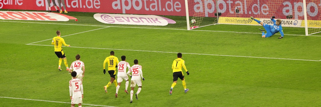 Impfungen für Bundesliga-Spieler seien nicht dringlich.