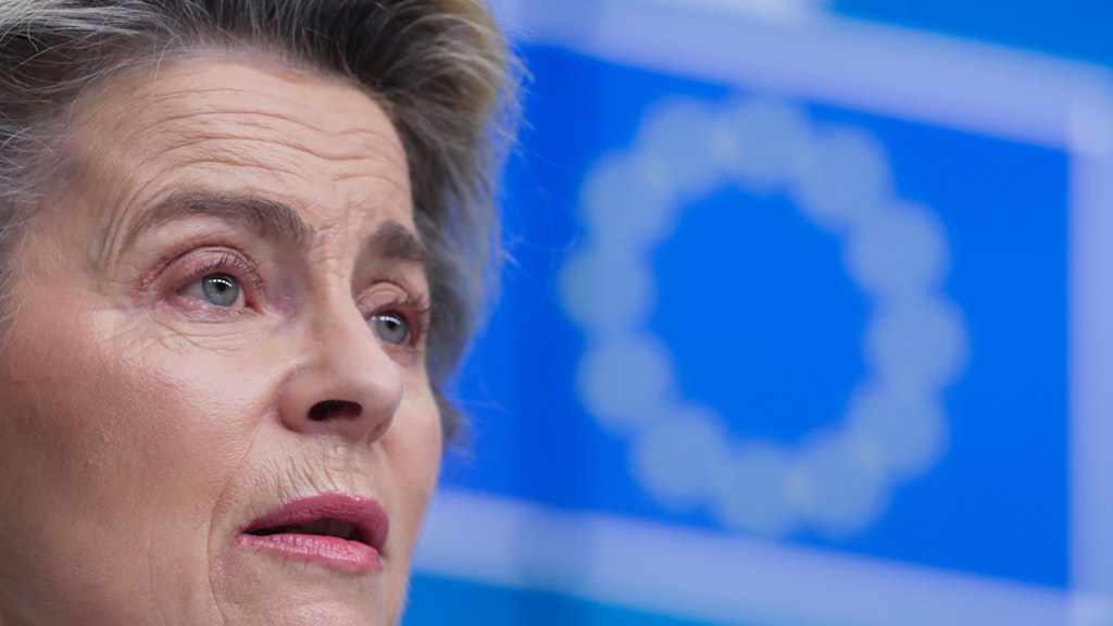 EU-Kommissionschefin Ursula von der Leyen ist nicht amüsiert.