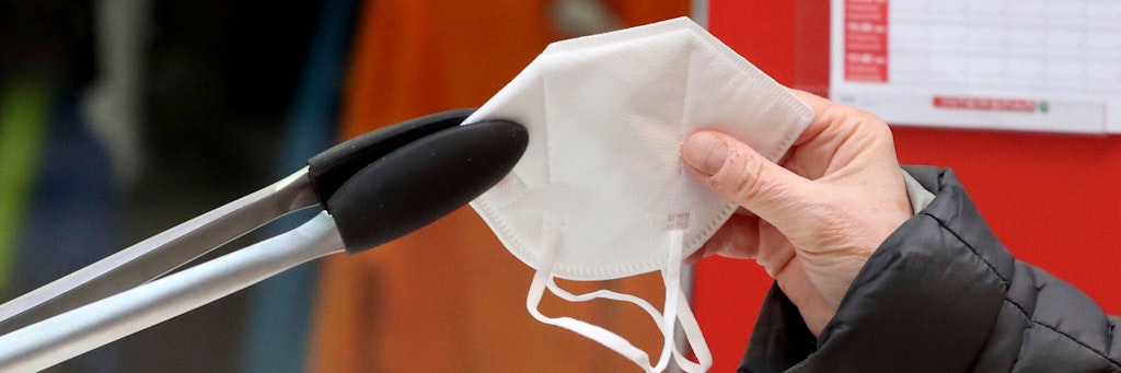 Sauberkeit ist die wichtigste Regel beim Umgang mit Alltags-, OP- und FFP2-Masken.