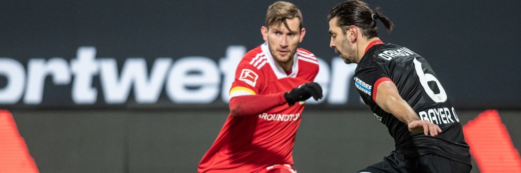 Christopher Lenz (l.) – hier im Duell mit Leverkusens Aleksandar Dragovic – verlässt im Sommer Union und wechselt zu Eintracht Frankfurt. 