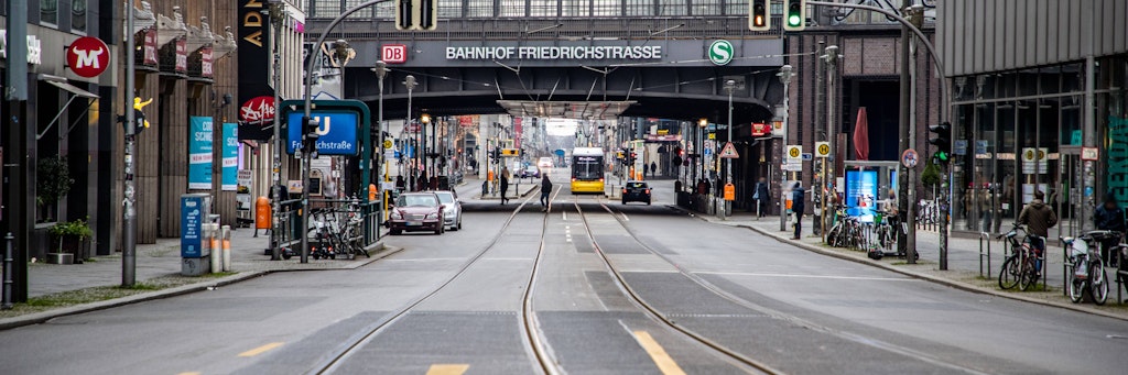 Die sonst so überfüllte Friedrichstraße ist im Lockdown oftmals deutlich leerer.