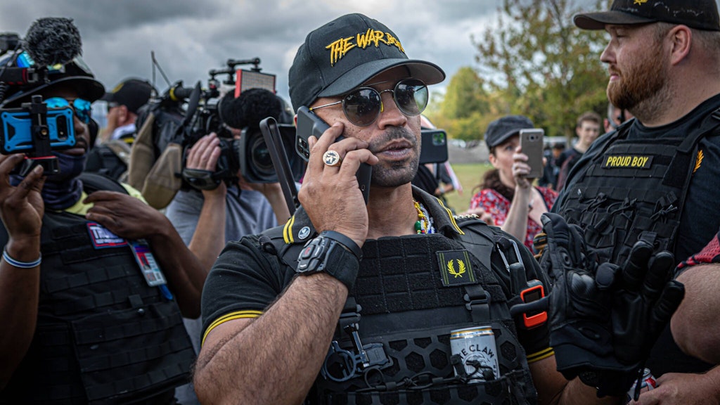 US: Proud Boys Rally in Portland Proud Boys international chair Enrique Tarrio . On September 26, 2020, a state of emergency was declared in Portland, Oregon as The Proud Boys and other far-right extremist groups rallied in defiance of being denied a permit. Antifascists staged multiple counter-protests around the city. Portland Oregon United States Copyright: MichaelxNigro