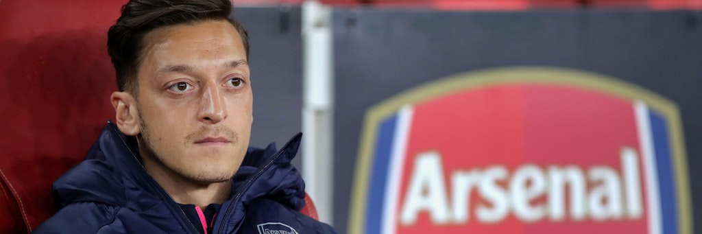 Hat bei Arsenal aktuell nicht mal mehr einen Platz auf der Bank: Der ehemalige deutsche Nationalspieler Mesut Özil.