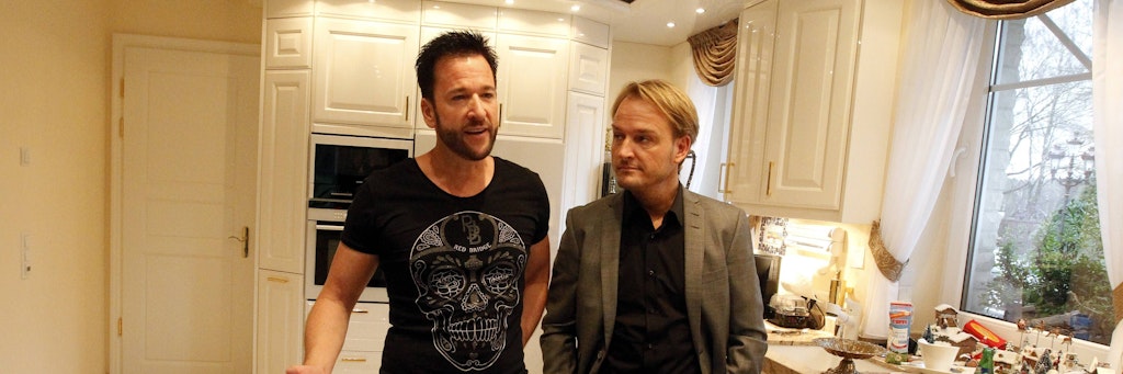 Ein Foto aus besseren Tagen: Michael Wendler noch als Schlagersänger mit seinem damaligen Manager Markus Krampe.