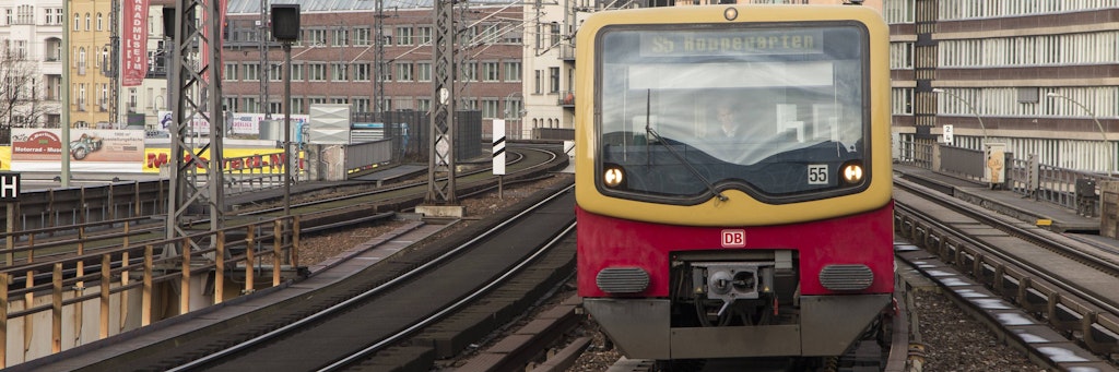Nach Hoppegarten – nicht mehr lange. Von Freitagabend an enden die S-Bahnen der Linie S5 von Westen kommend in Friedrichsfelde Ost.