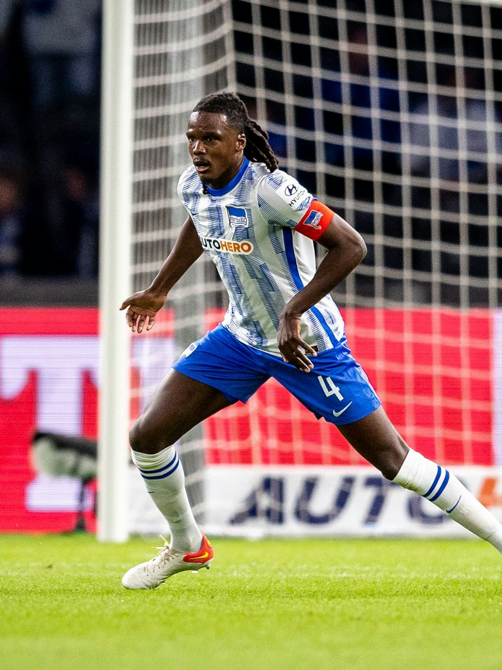 Kapitän Dedryck Boyata soll hinten den Laden zusammenhalten.