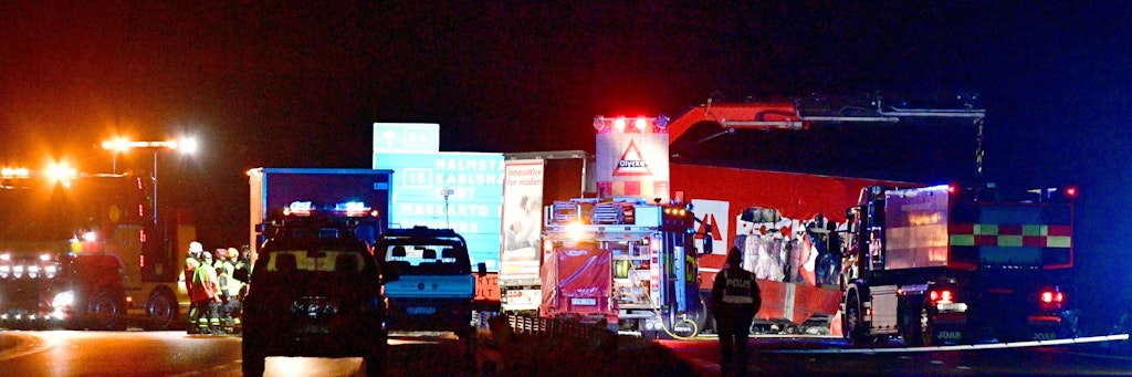 Rettungskräfte am Unfallort in Schweden.