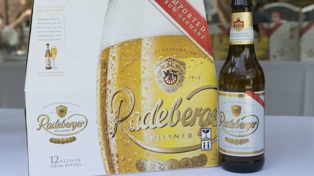 Um sechs Prozent sollen die Preise bei den Bieren der Radeberger Gruppe steigen.