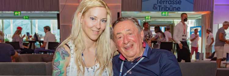 Er hat es wieder getan! Richard „Mörtel“ Lugner (89) hat sich mit ...