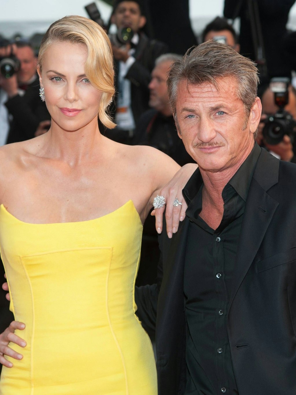 Charlize Theron und Sean Penn waren von 2013 bis 2015 ein Paar und sogar verlobt. 