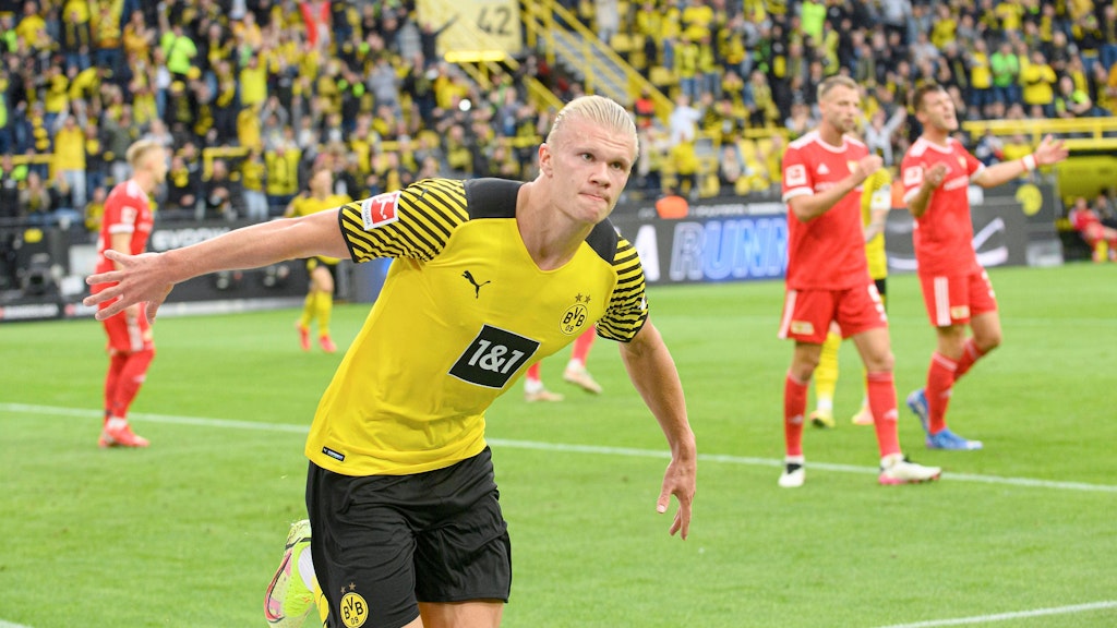 Erling Haaland feiert einen Treffer beim Bundesligaspiel zwischen dem BVB und Union Berlin.