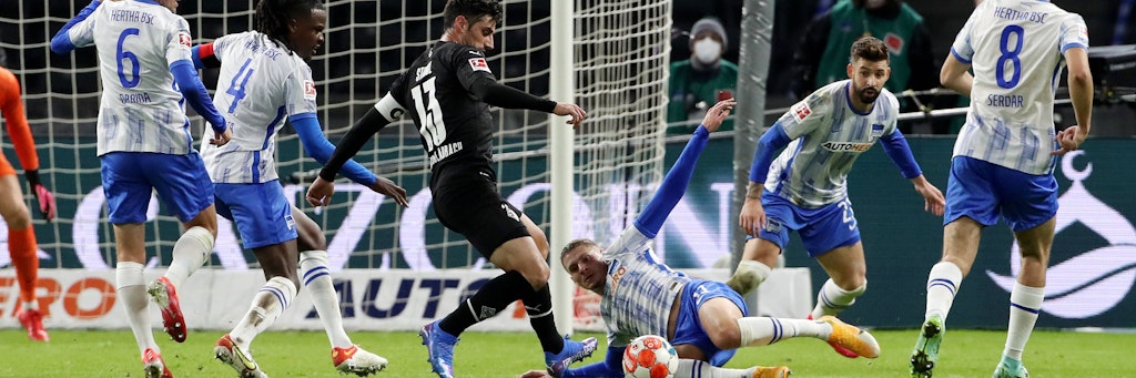 Alle für einen und alle gegen den Ball: Hertha BSC kämpfte sich gegen Borussia Mönchengladbach zum Sieg. 