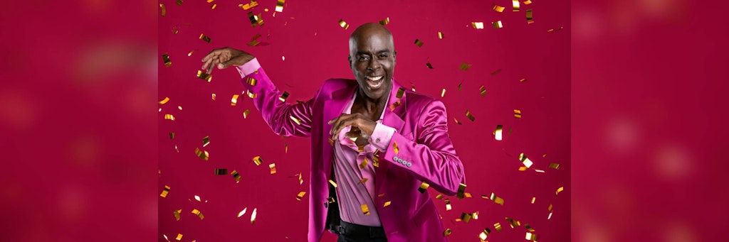 Bruce Darnell ist zurück bei ProSieben und moderiert dort mit „Surprise!“ seine eigene Show.