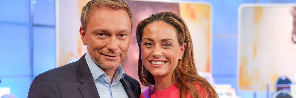 Christian Lindner und Franca Lehfeldt haben sich verlobt und wollen heiraten. Das Foto zeigt das Paar beim Finale vom RTL Spendenmarathon am 22.11.2019 in Köln. 