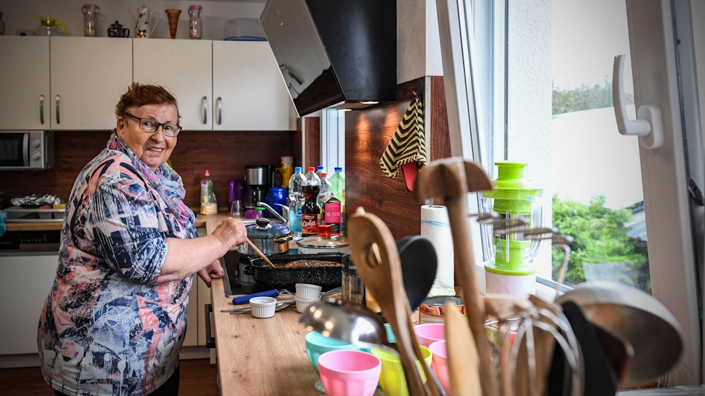 In der Küche wirken und beim Kochen helfen ist für die WG-Mieter selbstverständlich.<br><br>