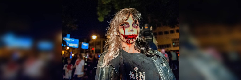 Es ist Halloween und es wird wieder reichlich Kunstblut gebraucht.