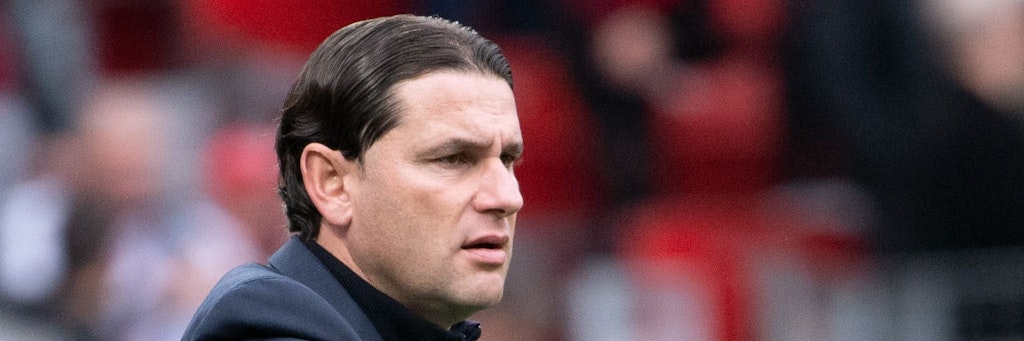 Leverkusens neuer Trainer Gerardo Seoane gerät nach der 0:2-Heimpleite gegen Wolfsburg unter Druck. 