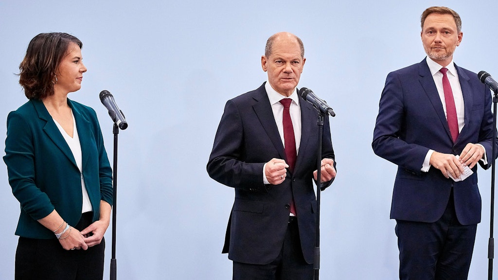 Ampel-Gespräche in Deutschland: Annalena Baerbock, Olaf Scholz und Christian Lindner.
