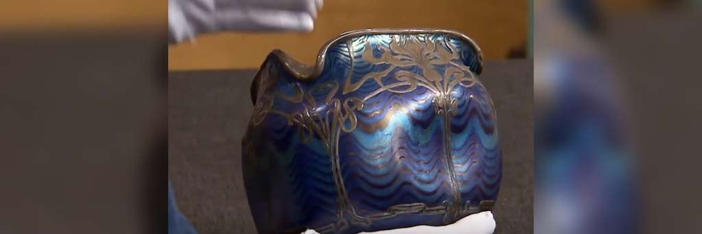 Ein wahres Kunstobjekt steht bei „Bares für Rares“ zum Verkauf – eine Vase in der Optik eines Edelsteins.