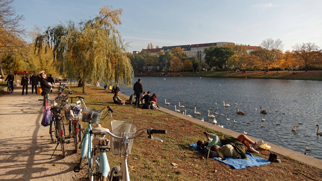 Der 30. Oktober am Urbanhafen: In Berlin war das Wetter im Oktober wärmer und trockener als gewohnt.