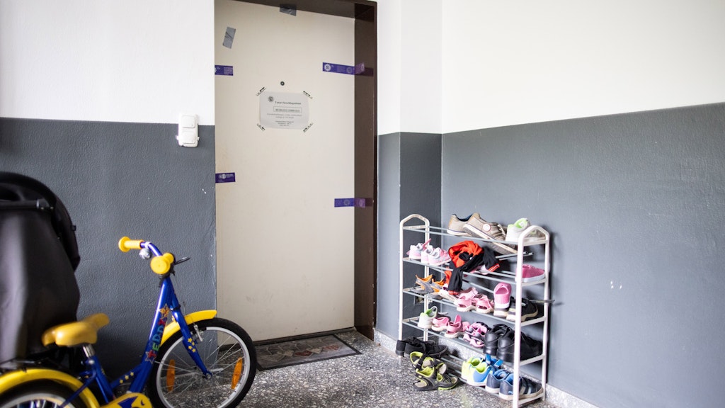 Hinter dieser Wohnungstür in einem Solinger Wohnhaus geschah das Drama.