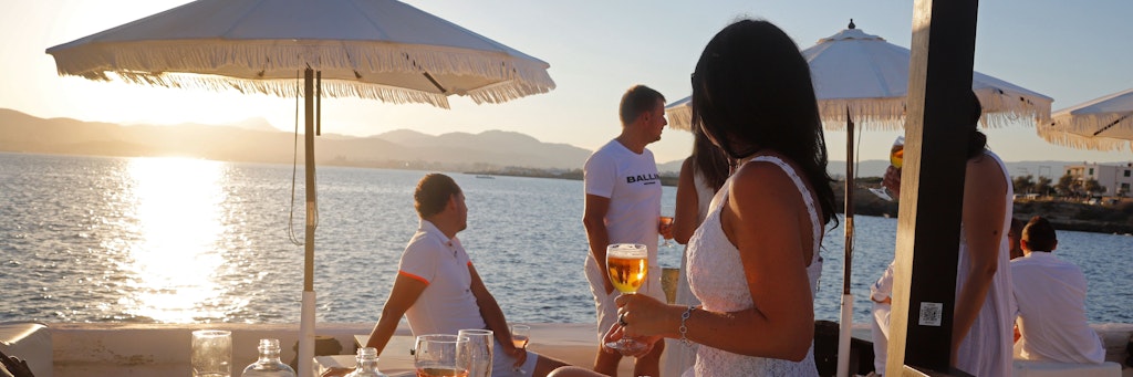 So schön kann es auf Mallorca für Touristen sein. Doch am Flughafen von Palma gab es jetzt einen ungewöhnlichen Zwischenfall. 