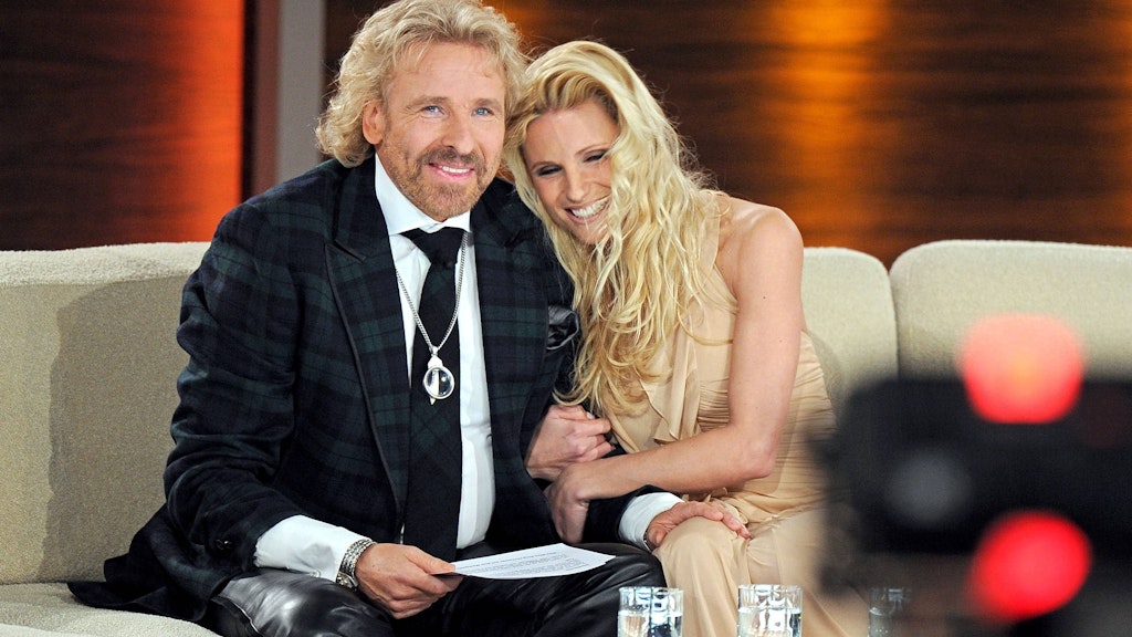 Thomas Gottschalks Handgriff auf das Knie einer Frau traf hier Co-Moderatorin Michelle Hunziker, aber auch Gästinnen.