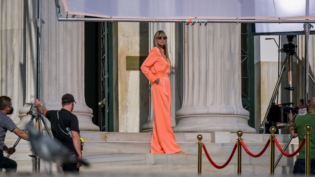 Heidi Klum dreht gerade die ersten Folgen von GNTM in Athen.