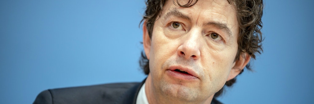 Christian Drosten ist Direktor des Instituts für Virologie der Charité Berlin. Er sieht Deutschland angesichts der steigenden Corona-Infektionszahlen in einer "Notfallsituation". 
