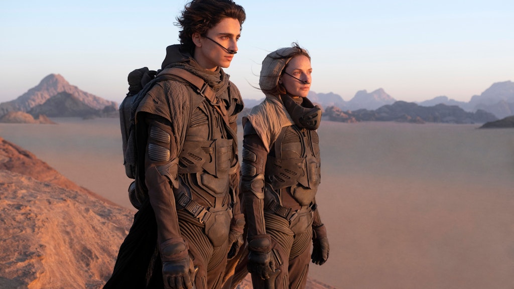 Rebecca Ferguson und Timothee Chalamet im Film Dune.
