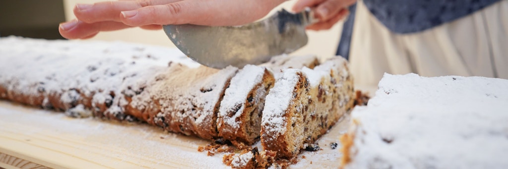 Stollen ist eine köstliche Weihnachtsleckerei - aber wie macht man einen leckeren Weihnachtsstollen selbst? 