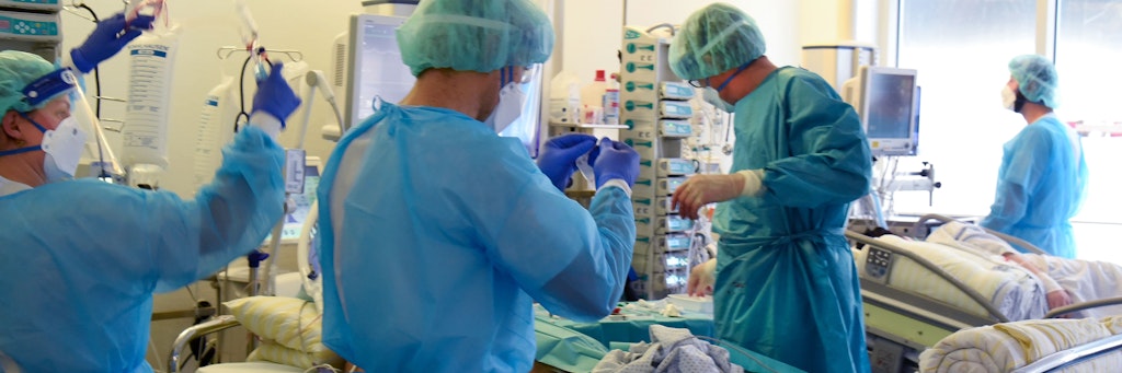 In einigen Kliniken sind die Kapazitäten auf den Intensivstationen bereits erschöpft. 