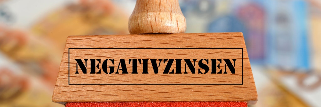 Immer mehr Banken haben Negativzinsen für Girokonten - nicht immer ist es rechtens.