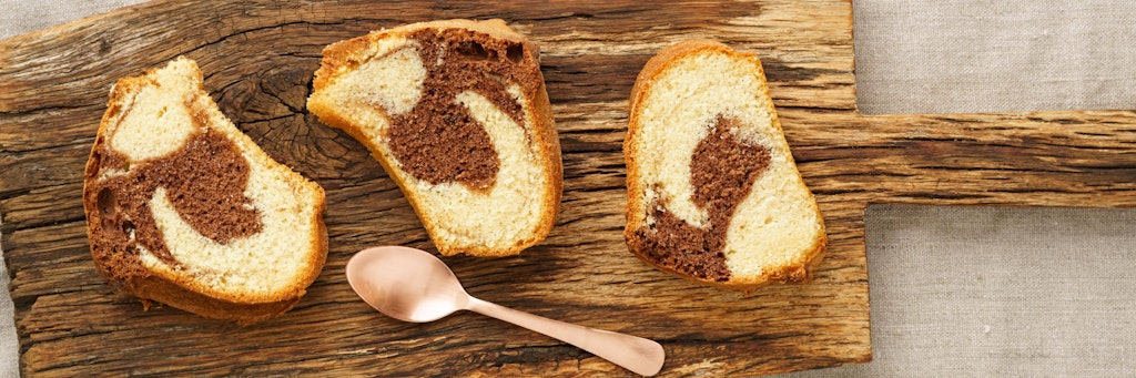 Marmorkuchen schmeckt sehr lecker - und ist mit diesem einfachen Rezept ganz schnell gemacht.