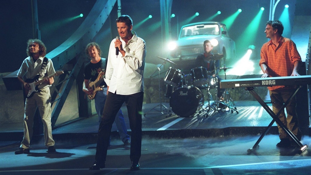 Die Band Pur bei einem Auftritt in der TV-Show „ Wetten, dass?“ im Jahr 2000