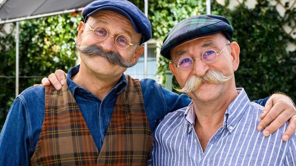 Nicht wiederzuerkennen: Oliver Stokowski (l.) hat sich für eine ZDF-Produktion eindrucksvoll in Horst Lichter verwandelt. 