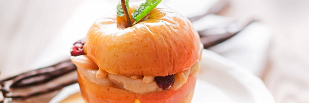 Als Nachtisch oder statt Kuchen zum Kaffee: Ein leckerer warmer Bratapfel aus dem Ofen.