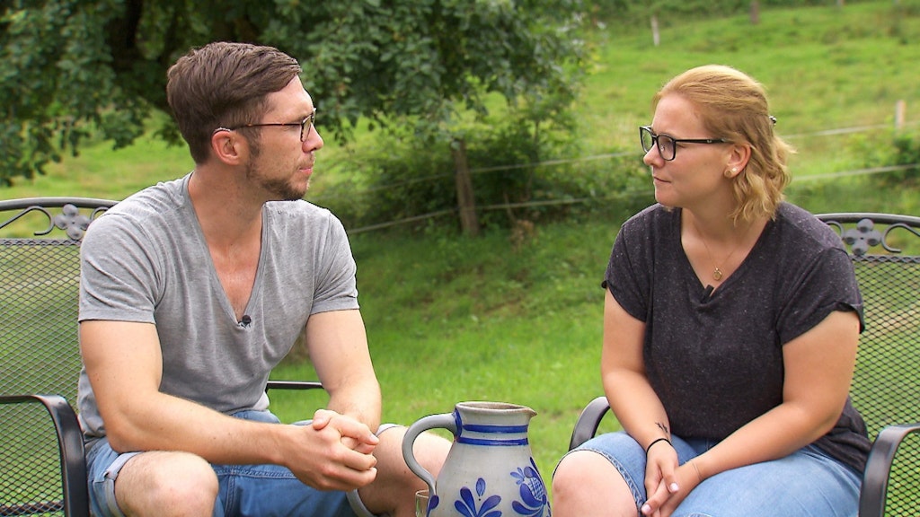 Nils gesteht Sabrina, dass ihre Hofwoche bei „Bauer sucht Frau“ vorbei ist. Er gibt ihr keine Chance mehr.
