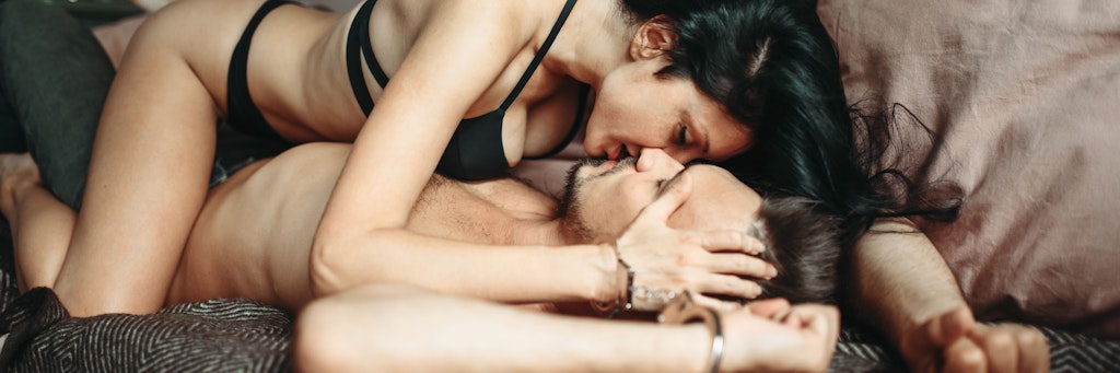 Wie werden eigentlich Sexszenen beim Film gedreht? Schauspieler haben da so ihre Tricks ...