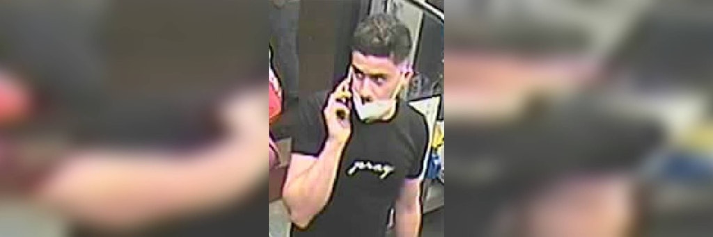 Vor einem Jahr soll sich dieser Mann an einer Jugendlichen in Potsdam vergangen haben. Die Polizei sucht nun mit einem Foto nach ihm.