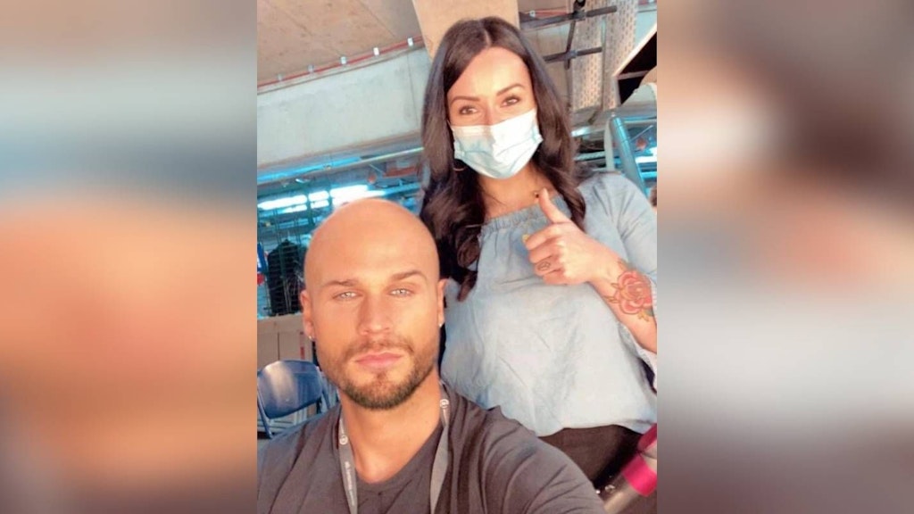 Rurik Gislason zeigte sich auf Instagram mit Glatze.
