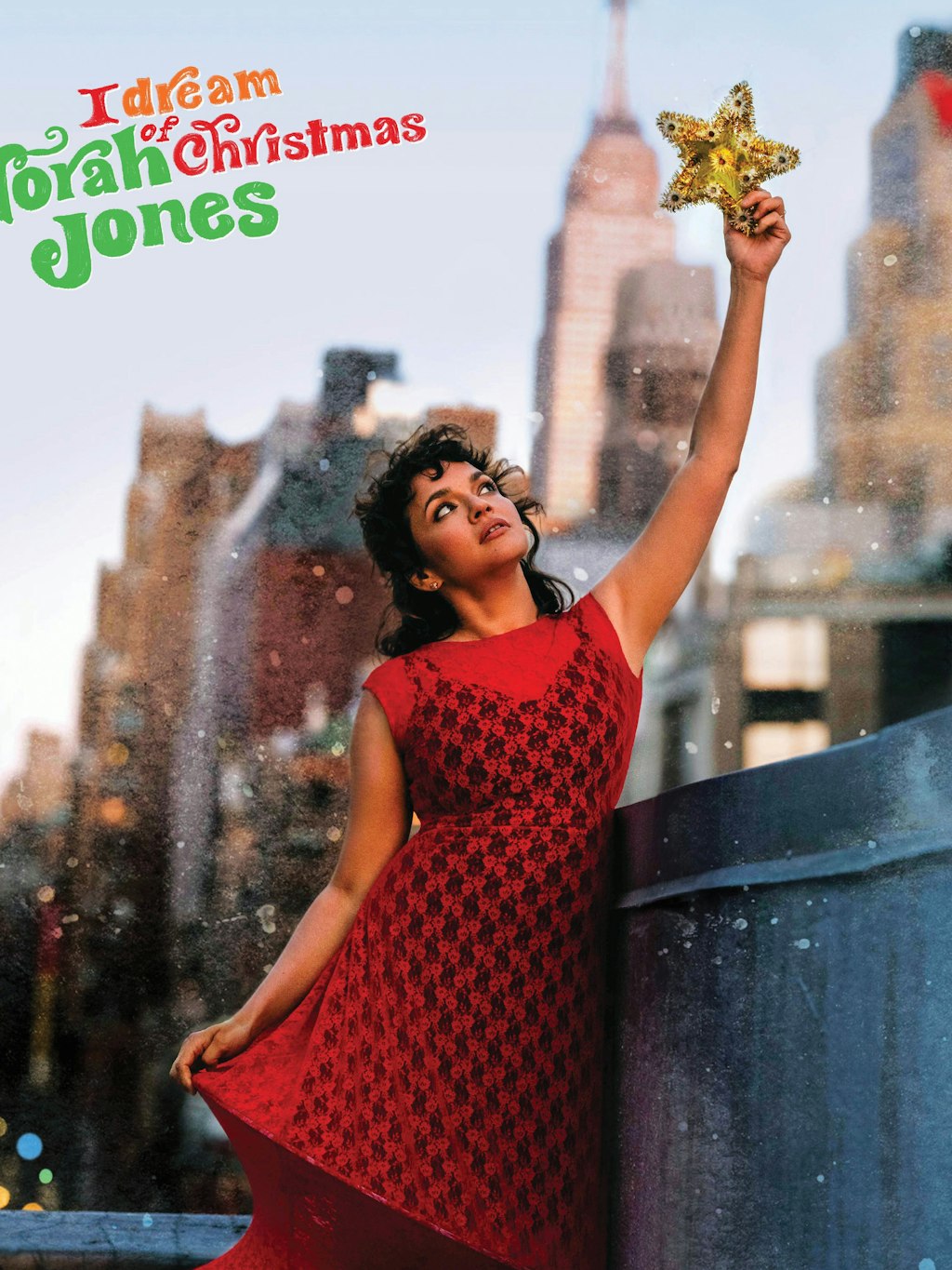 Tänzelt zwischen Piano-Jazz, Swing und Folkpop: Das Album „I Dream Of Christmas“ von US-Sängerin Norah Jones.