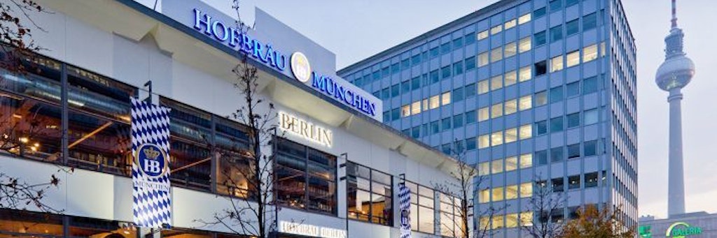 Das Hofbräu am Alex öffnet seine Tore für Obdachlose.