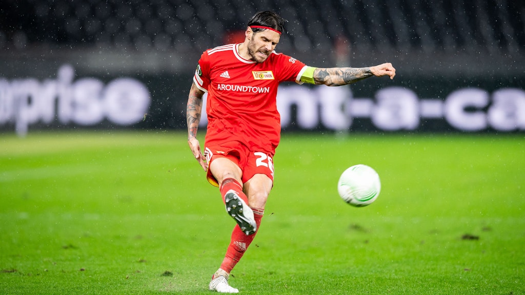Auf Christopher Trimmels genialen linken Fuß wird es gegen Slavia Prag auch ankommen.